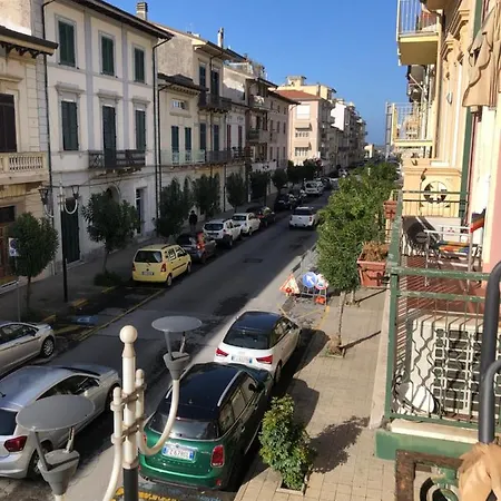 Casafornaciari * Viareggio